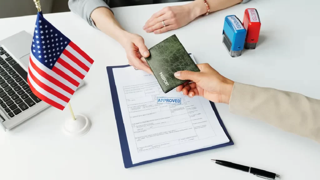 tiempos de procesamiento visa EE.UU. 2025
